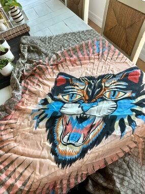 GUCCI GG SCARF LOVE TIGER Est. Retail $435 -  pristine nwt